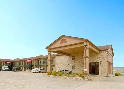 Dumas Inn Экстерьер фото